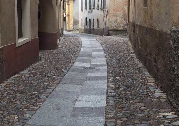 I lavori in centro a Castello Cabiaglio