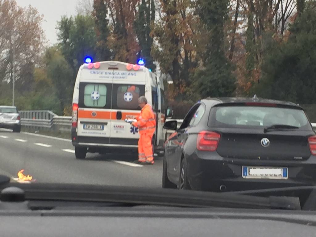 Scontro in autostrada, ferite due ragazze