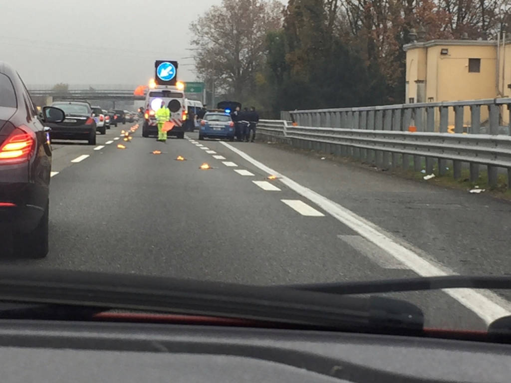 Scontro in autostrada, ferite due ragazze