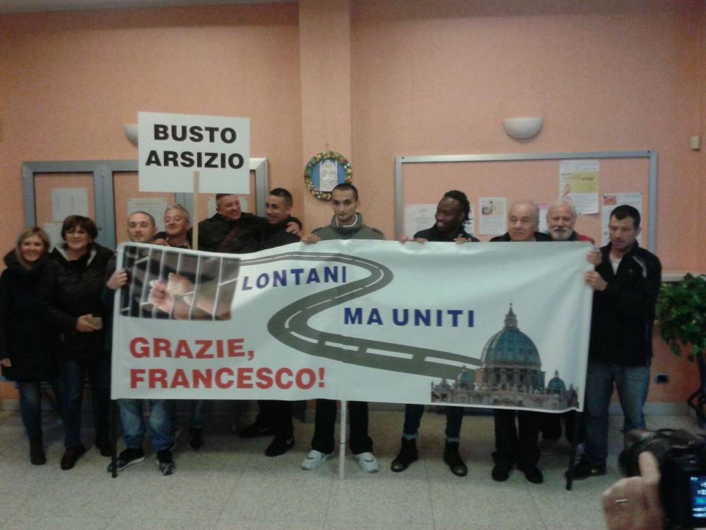 detenuti giubileo carcerati busto arsizio