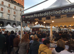 In fila per la festa del cioccolato 