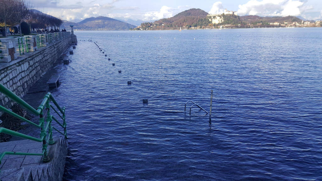 Lago Maggiore Arona livello alto