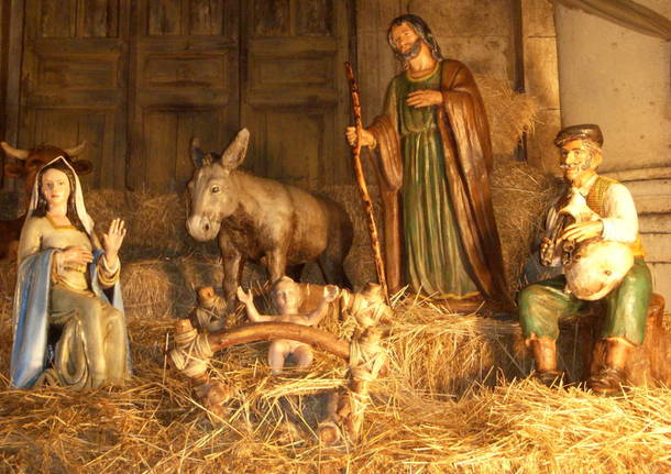 Presepe Natale.Presepi E Trenino Aria Di Natale In Riva Al Ticino