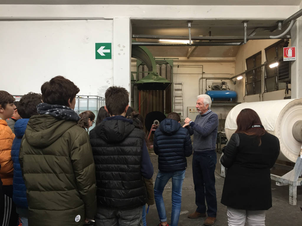 Studenti alla tintoria clerici Gallarate Pmiday