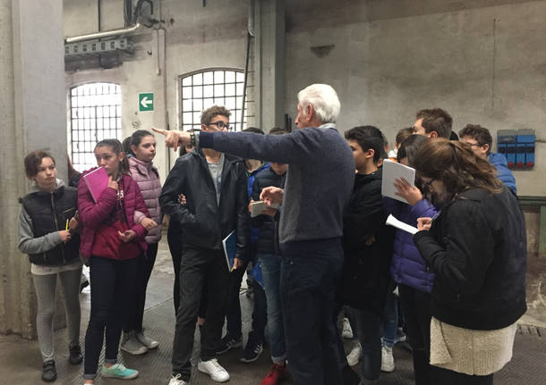 Studenti alla tintoria clerici Gallarate Pmiday