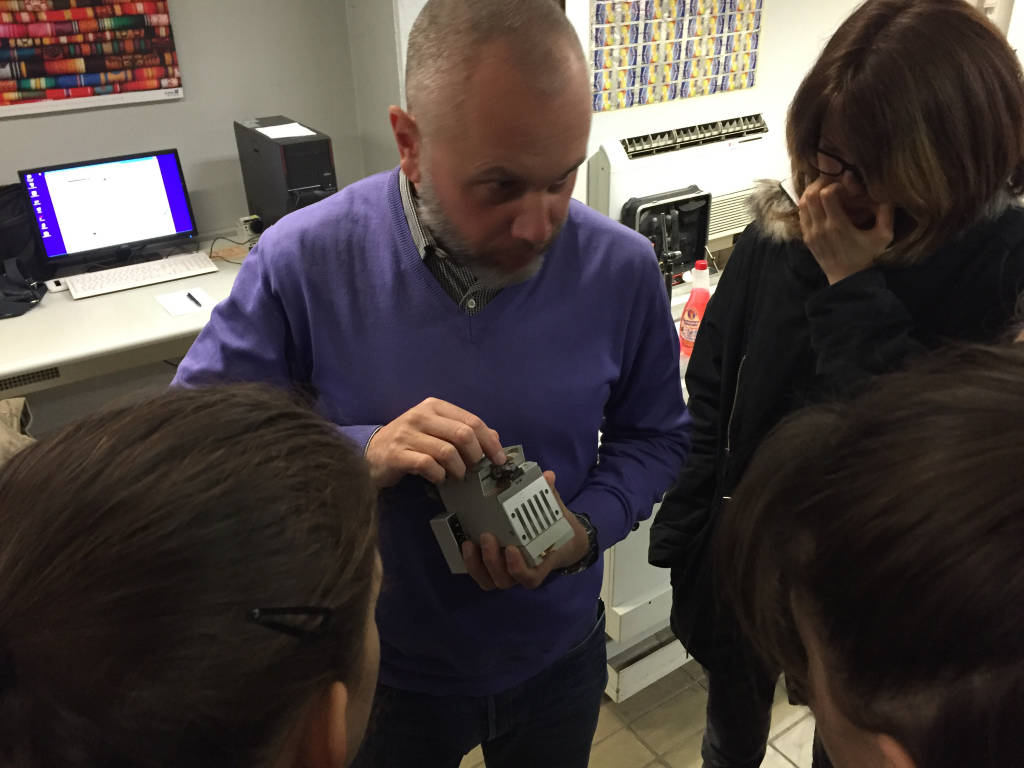 Studenti in visita alla Icr di Origgio
