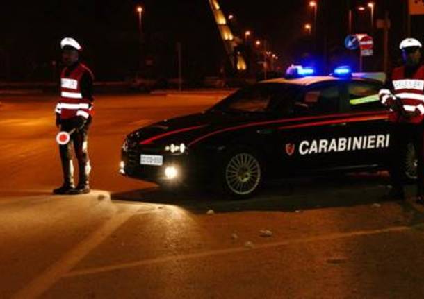 carabinieri pattuglia generica notte