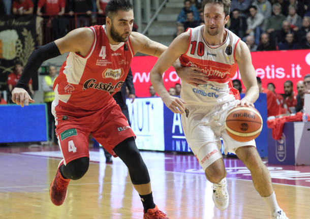 Openjobmetis – Grissin Bon 82-71