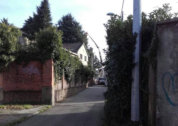 Demolizione della ciminiera delle Officine FS di Gallarate