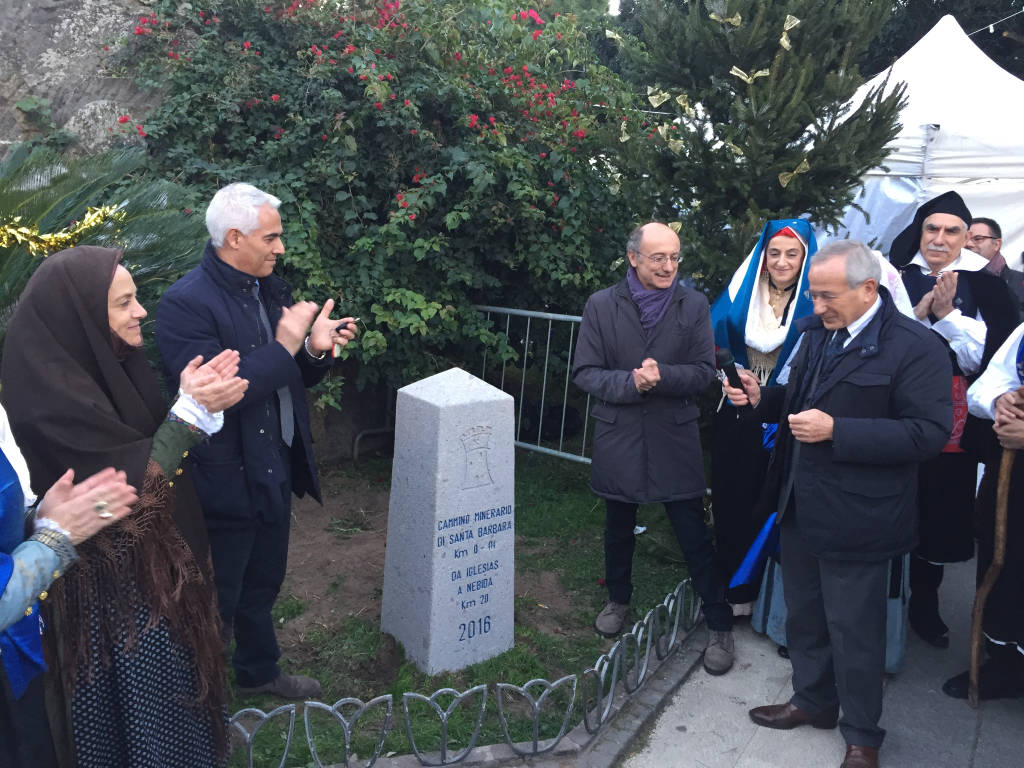 Il primo cippo del cammino di Santa Barbara