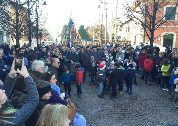 Inaugurato l'albero del Riuso 2016