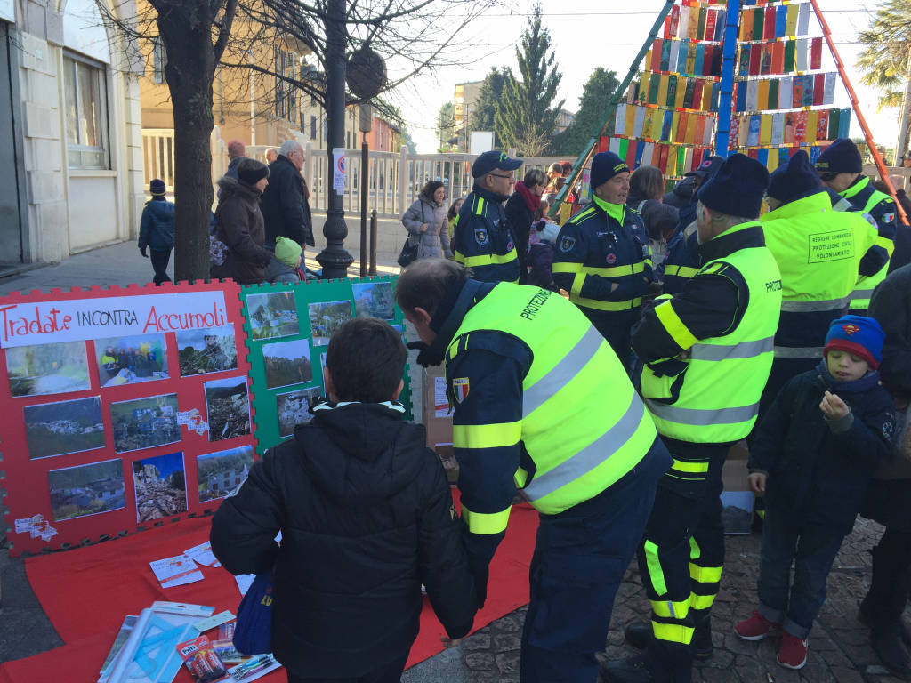 Inaugurato l'albero del Riuso 2016