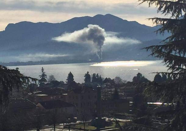 Incendio alla ex Ratti