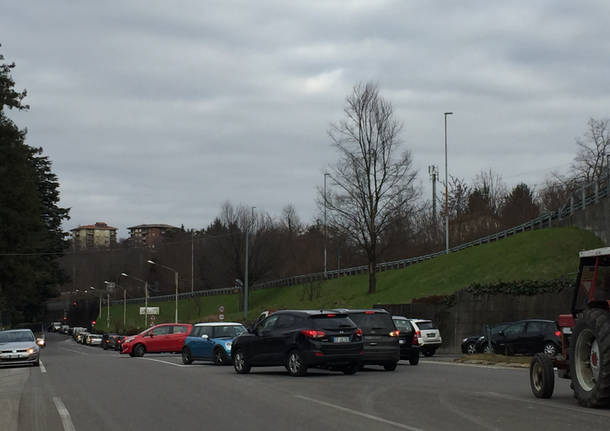 Frontale in via Gasparotto a Varese