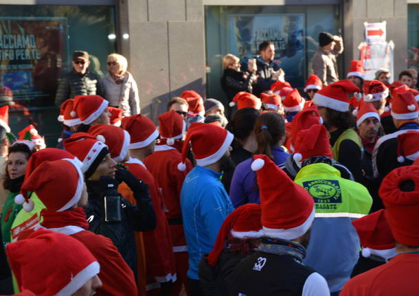 La corsa dei mille Babbi Natale a Tradate