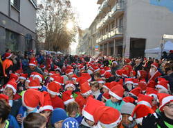 La corsa dei mille Babbi Natale a Tradate