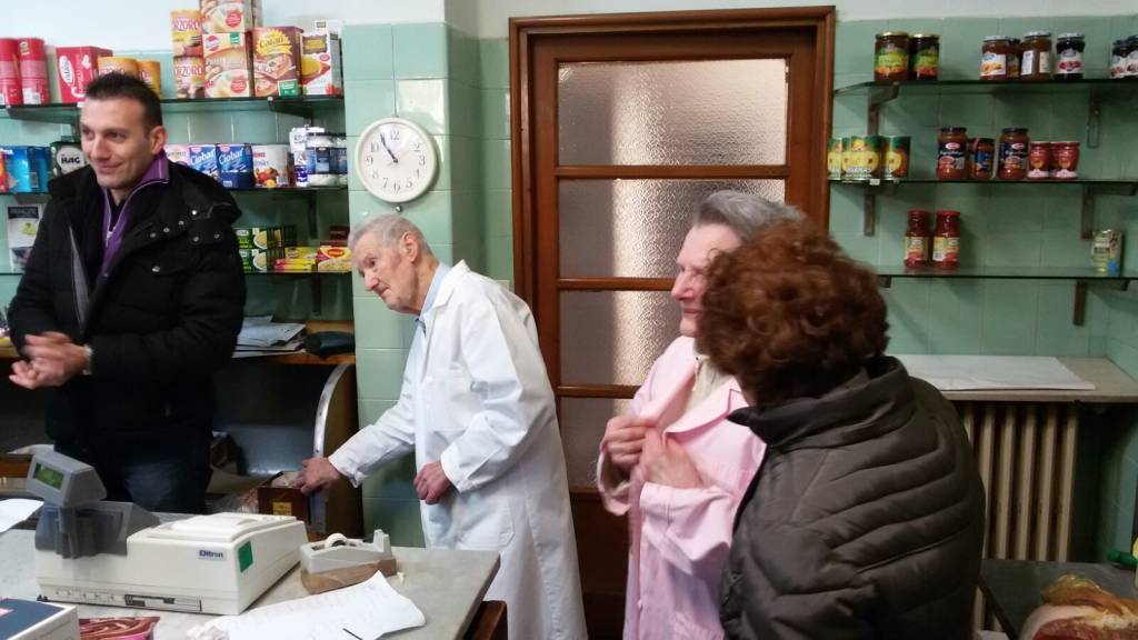 Oggiona con santo stefano alimentari Botta 