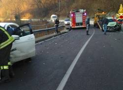 Scontro tra due auto, ferite due donne