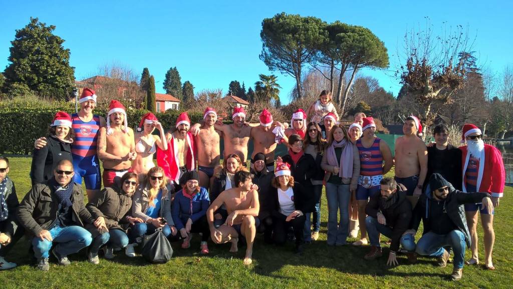 Tuffo nel lago di Monate degli Hic sun leones, dicembre 2016