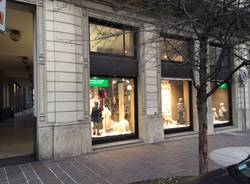 benetton negozio busto arsizio chiusura
