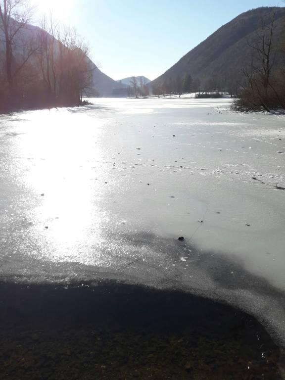 Lago di Ghirla gelato