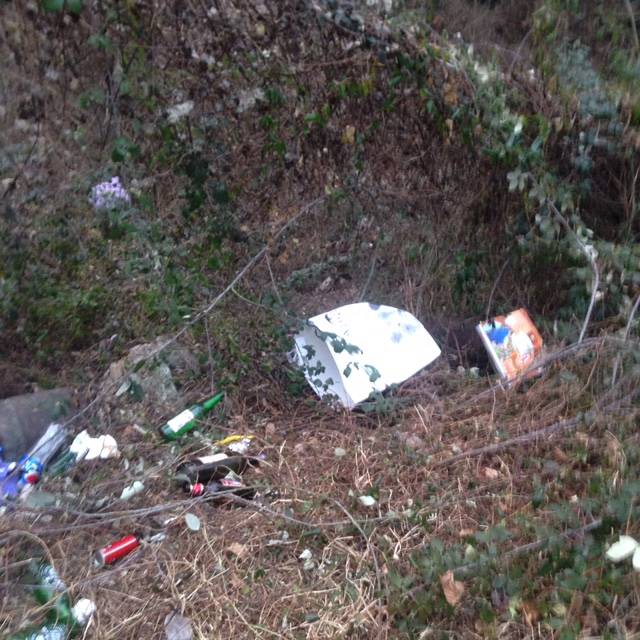 Sacchi abbandonati a Cuveglio