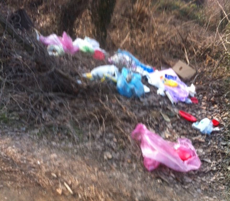 Degrado in via Ponzella