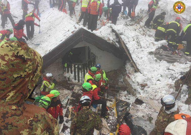 Il Soccorso Alpino in azione a Rigopiano