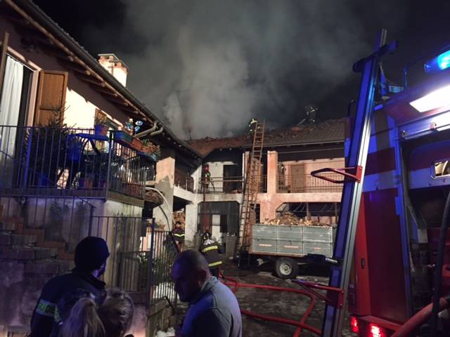 Incendio casa Besozzo-olginasio 