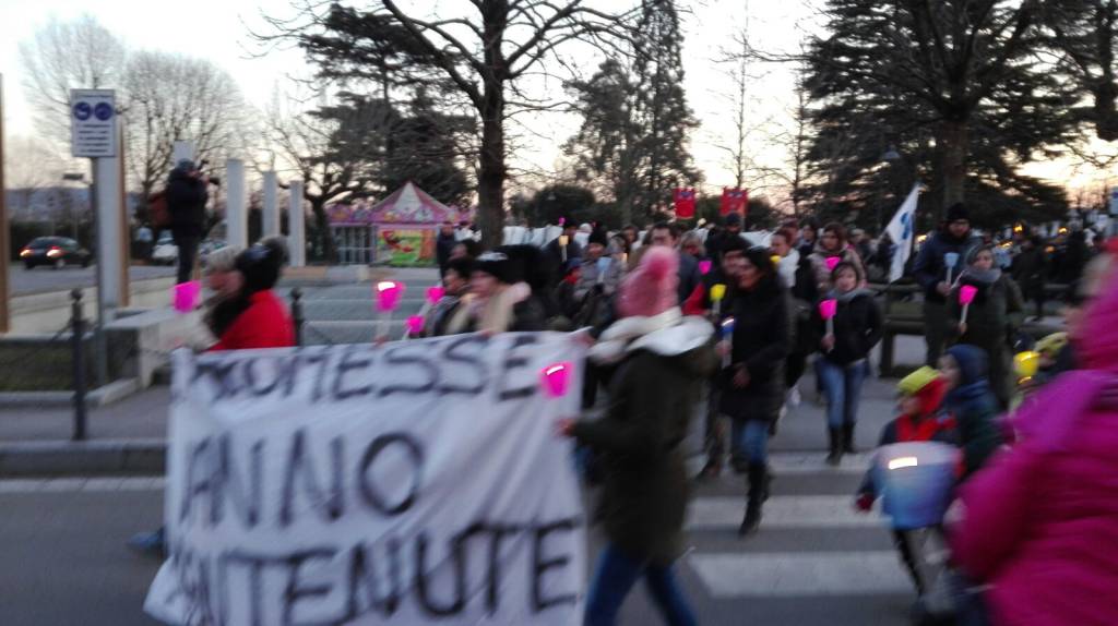 La Fiaccolata per l'Ospedale di Angera