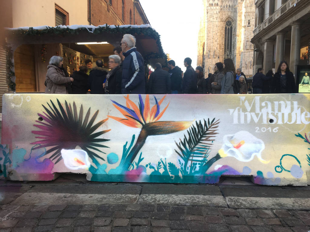 La street art sulle barriere anti terrorismo