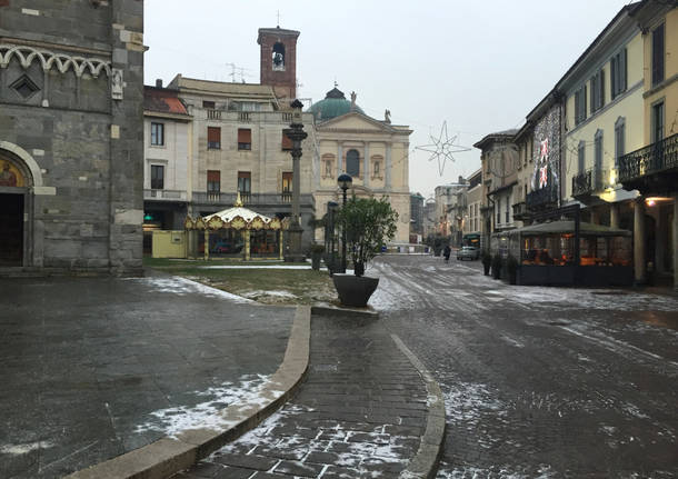 La prima timida neve nel Gallaratese