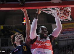Openjobmetis Varese - Fiat Torino 79-86