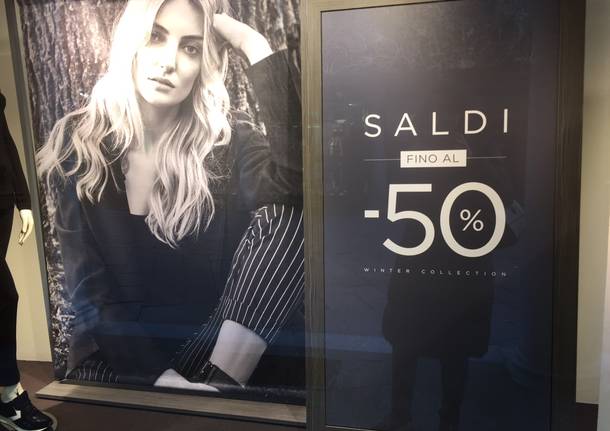 Saldi al via: le vetrine di Varese