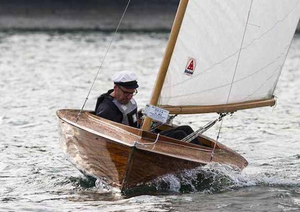 Tra Legno E Acqua Le Barche D Epoca Approdano Al Borgo Di Mustonate