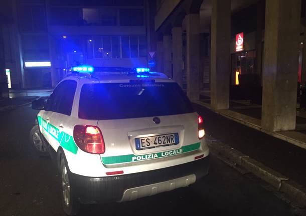 polizia locale gallarate notte