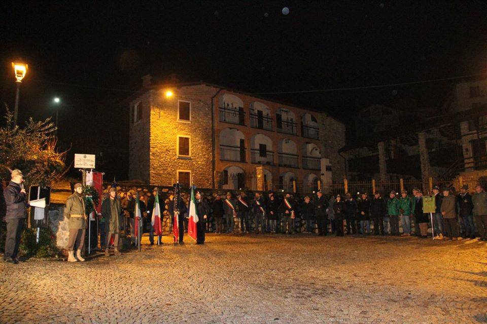 Sindaci e alpini commemorano il Giorno del Ricordo