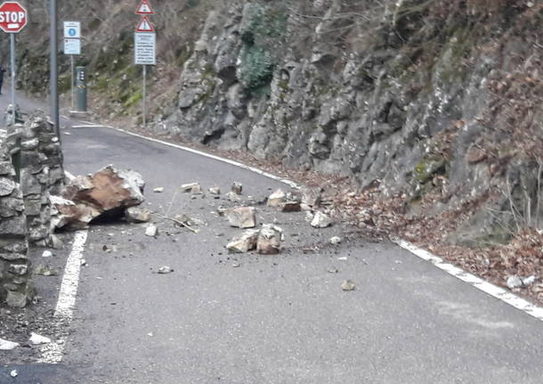 Caricamento temporaneo per contributo cf95vw3n0x