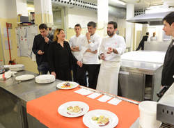 Chef Garzillo "sfida" i ragazzi del De Filippi