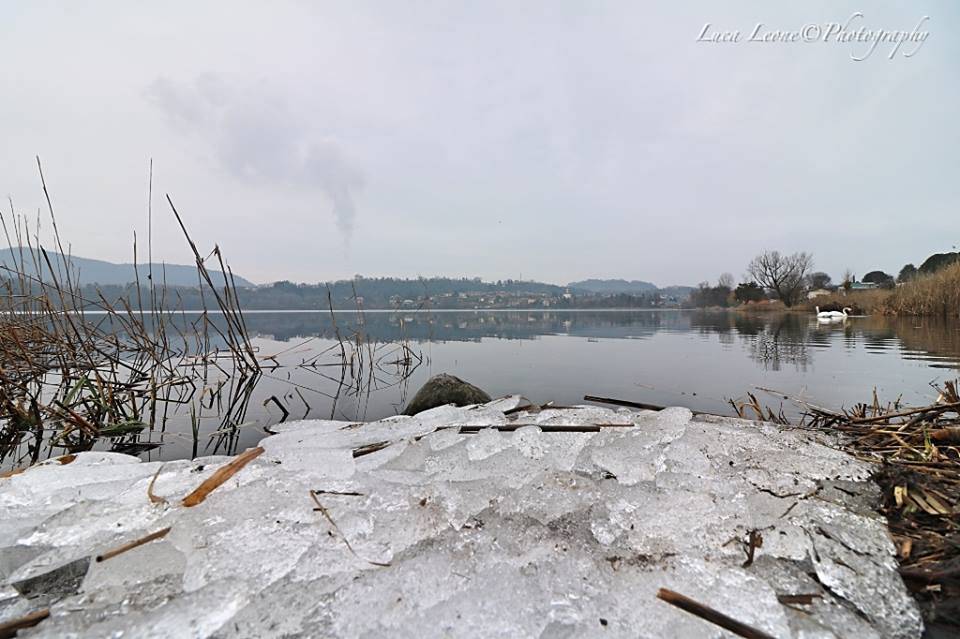 Il lago di Varano Borghi (foto di Luca Leone)