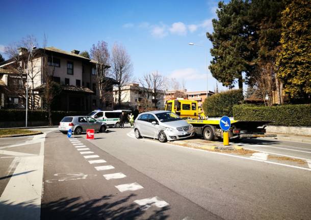 Incidente Ronchi Largo Prinetti Castelletti Gallarate