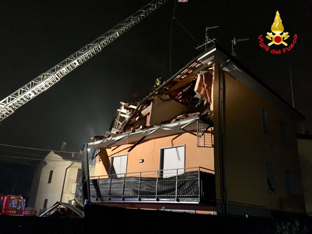 Oggiona Santo Stefano: esplosione, le foto dei Vigili del fuoco