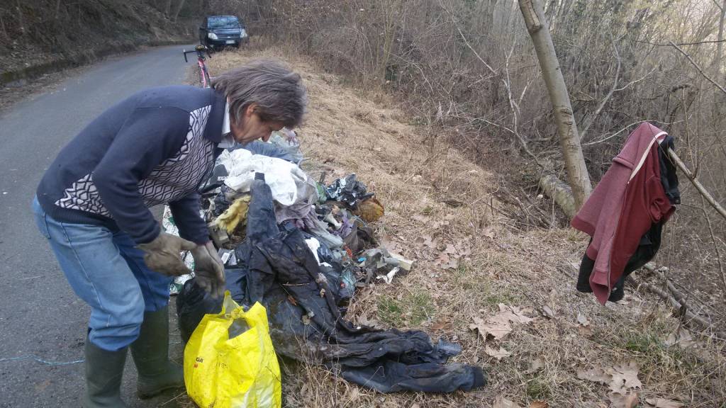Pulizia acrobatica, in arrampicata, ai Mulini di Gurone