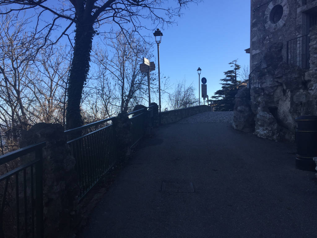 Al sacro Monte via del Ceppo ancora chiusa per frana