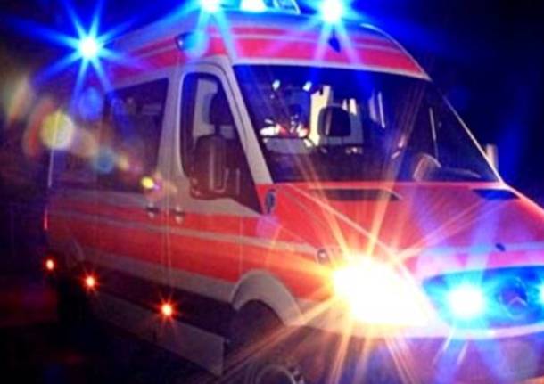 ambulanza notte incidente