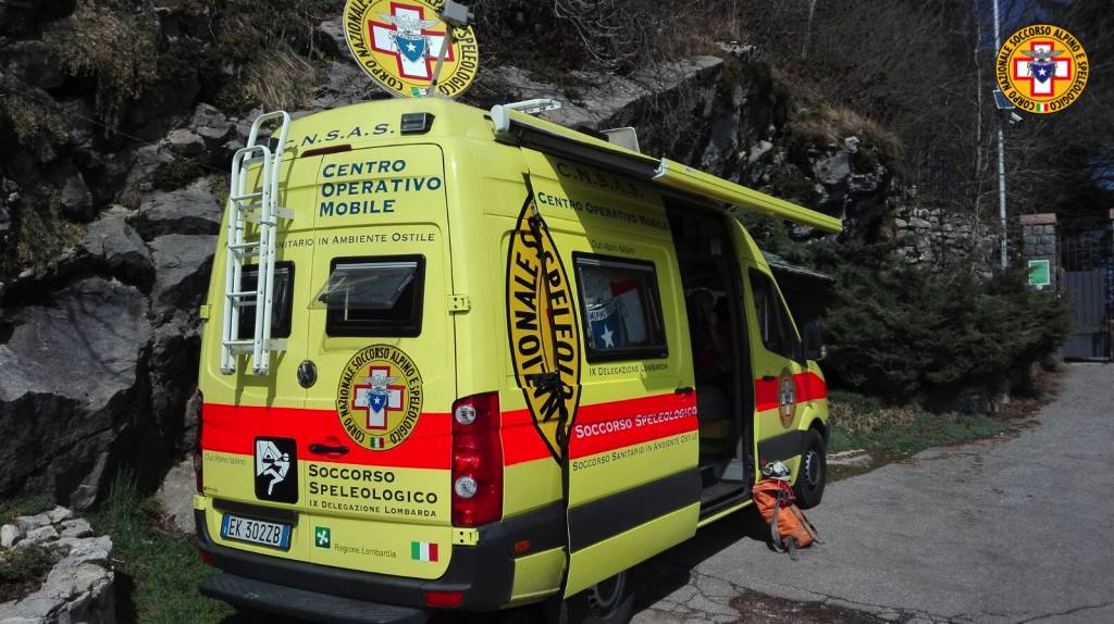 Esercitazione in grotta per il Soccorso alpino