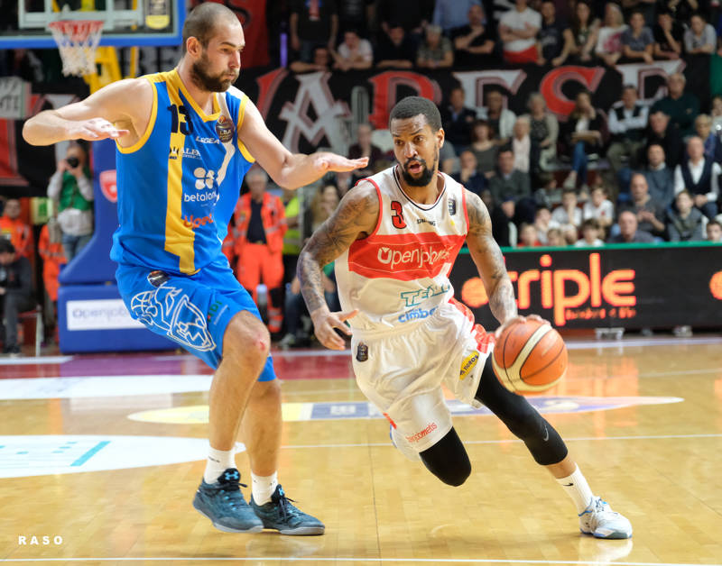 Openjobmetis Varese - Betaland Capo d\'Orlando 74-72
