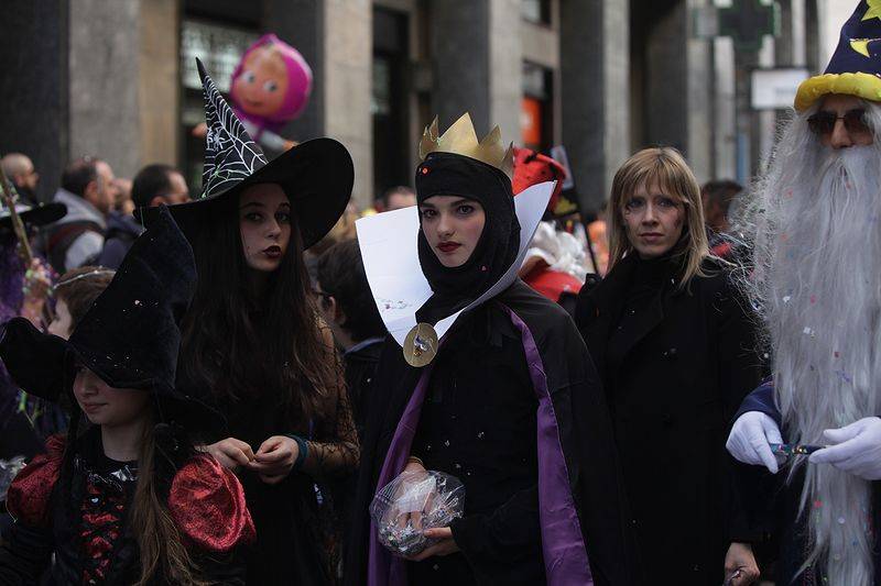 Varese in maschera/2