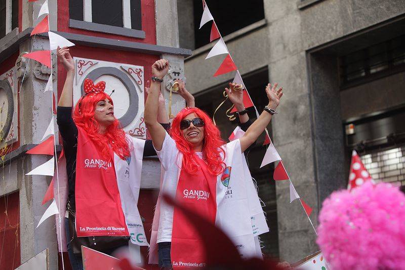 Varese in maschera/2