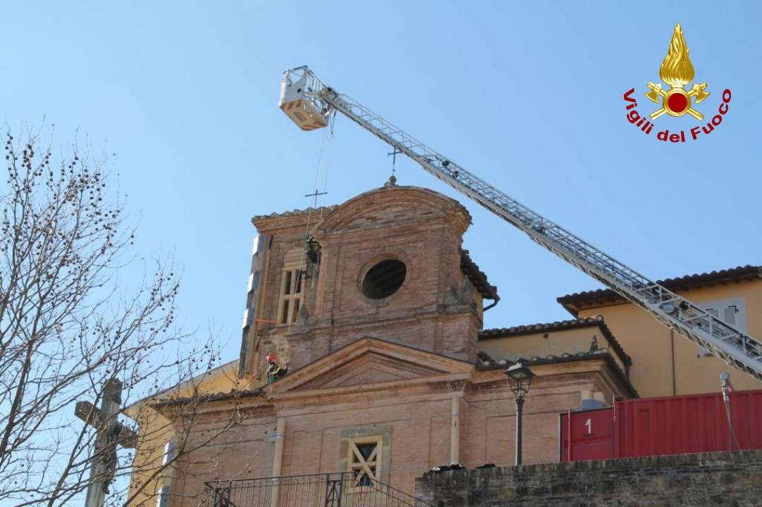 I lavori alla chiesa di Camerino